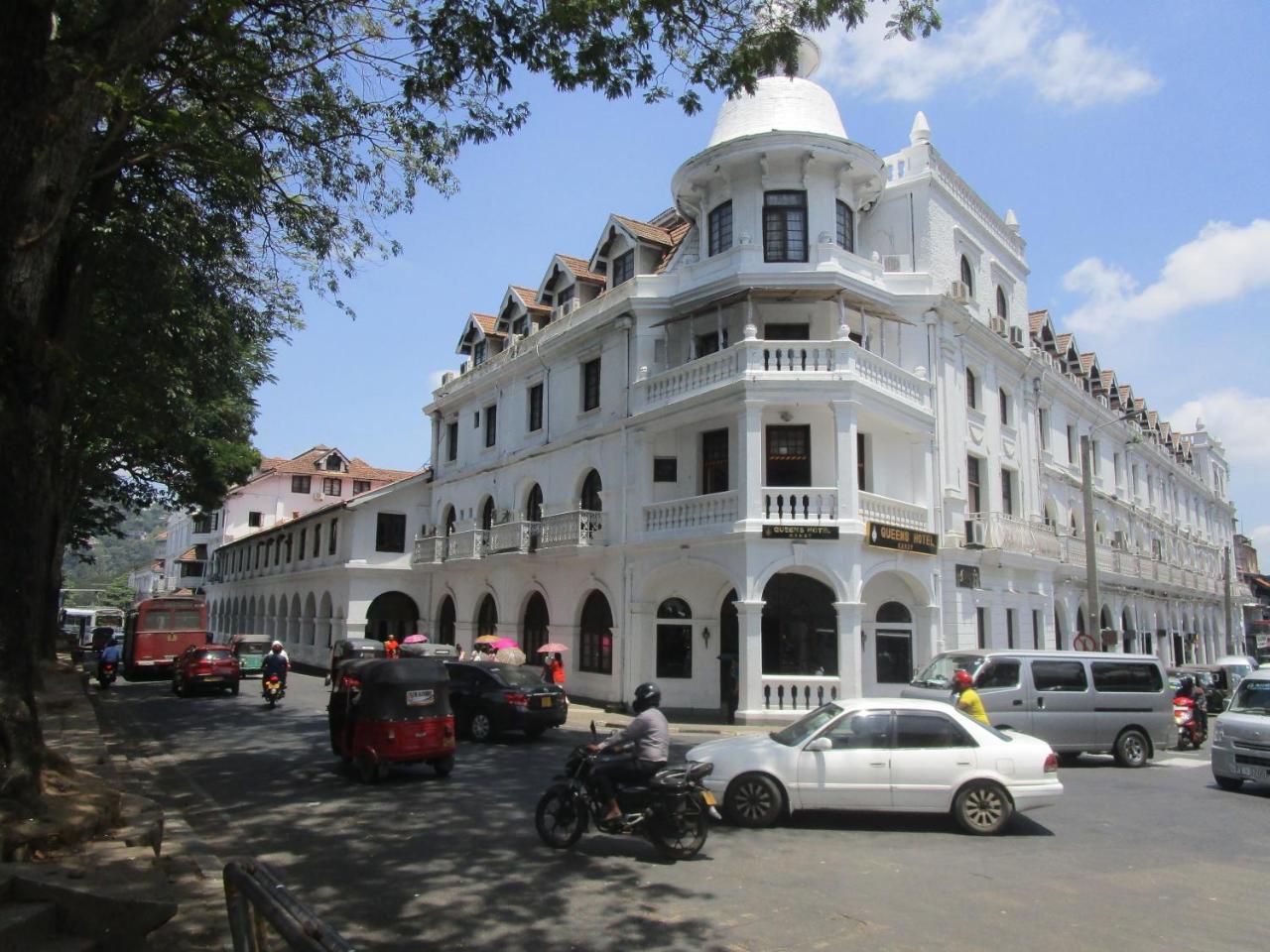 New Nethmi Villa Kandy Eksteriør bilde